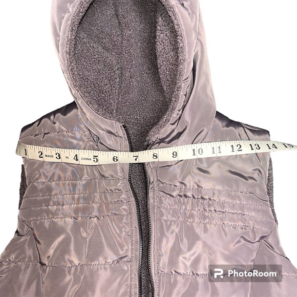 Mo-KA By Santa Fe Apparel Hooded Reversible Puffer Vest - Picture 11 of 12